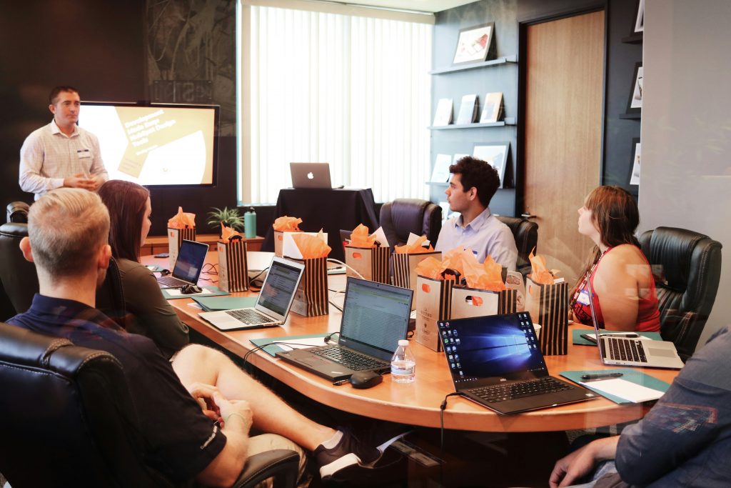 10 steps to run a successful client kick-off meeting - Syntax Project ...
